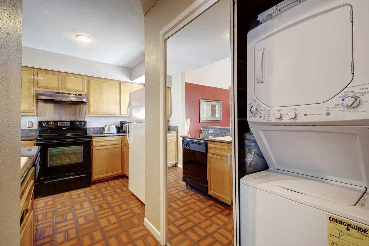 Austinstays 2 Bedroom Downtown Suite Exterior photo