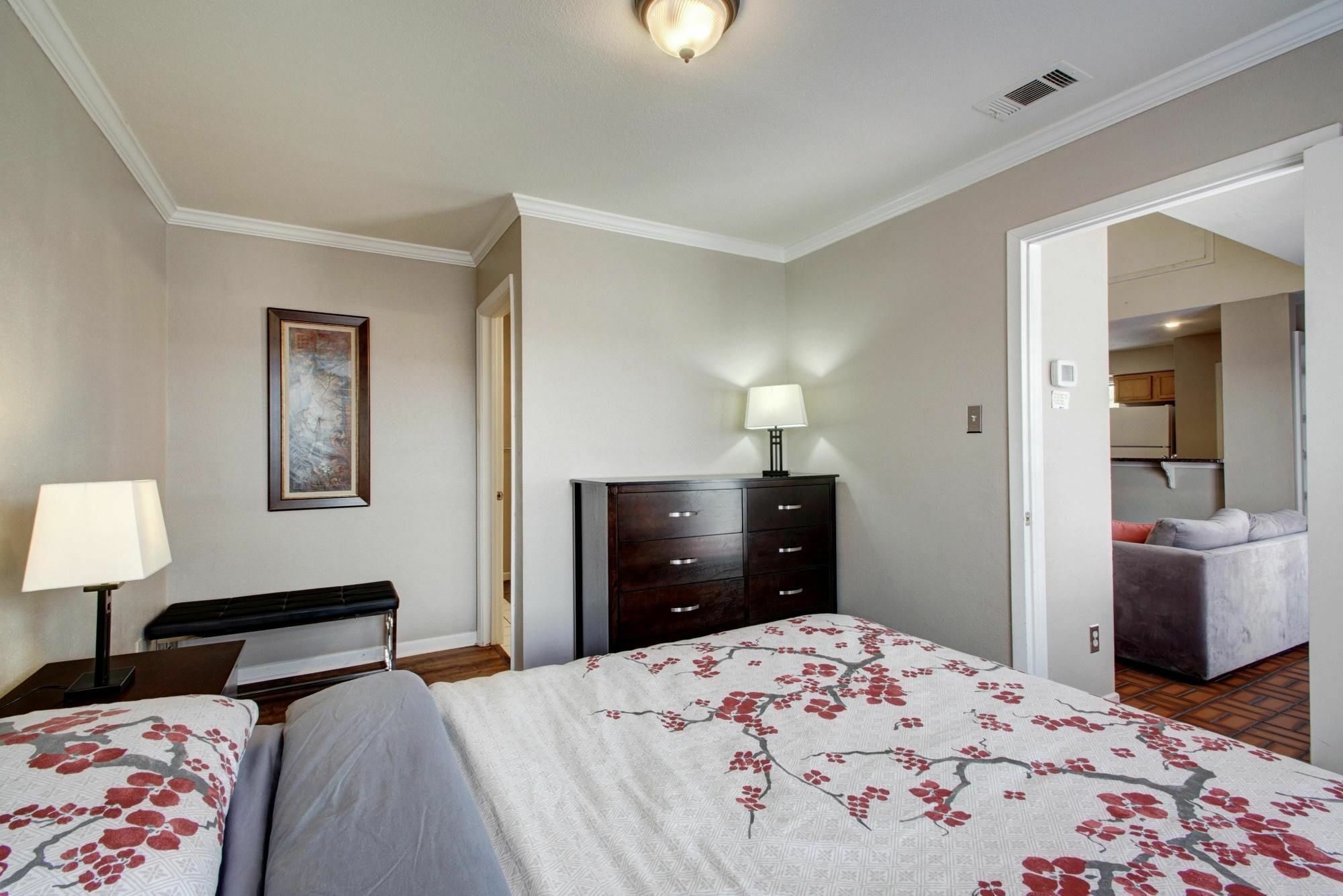 Austinstays 2 Bedroom Downtown Suite Exterior photo