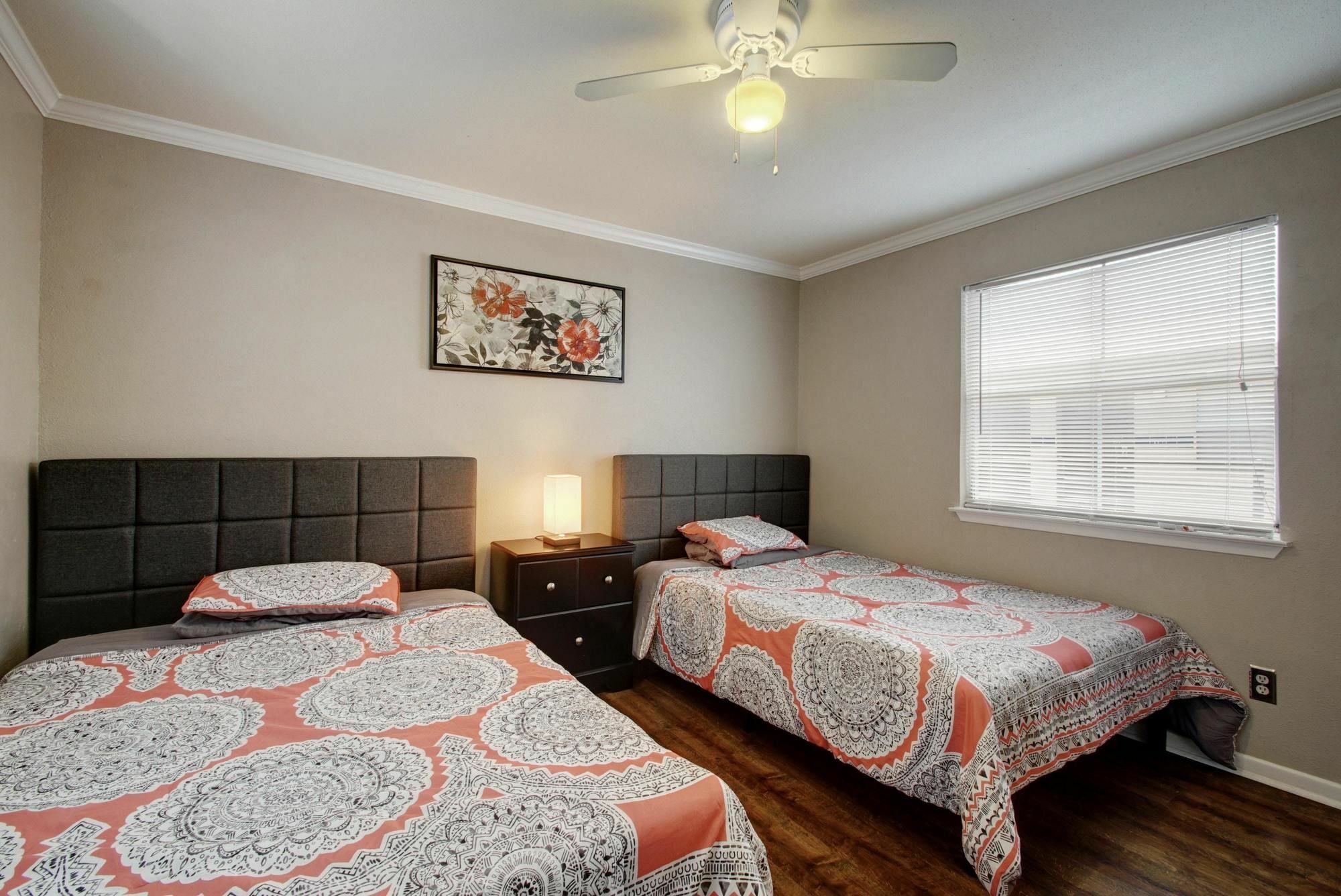Austinstays 2 Bedroom Downtown Suite Exterior photo